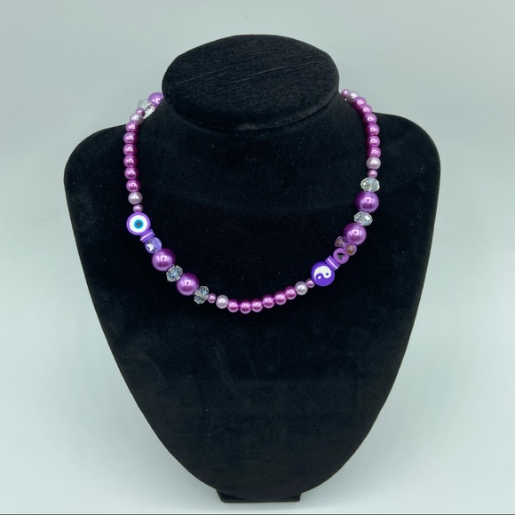 Purple Trendy Y2K Inspired Glass Bead Stretch Necklace - Picture 3 of 10